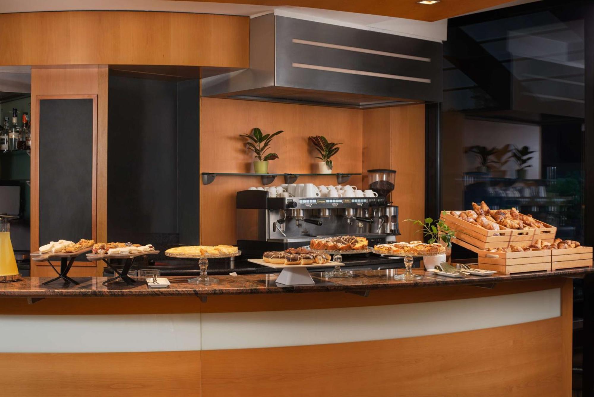 Nh Milano Machiavelli Hotel Ngoại thất bức ảnh