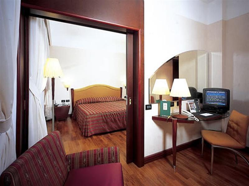 Nh Milano Machiavelli Hotel Phòng bức ảnh