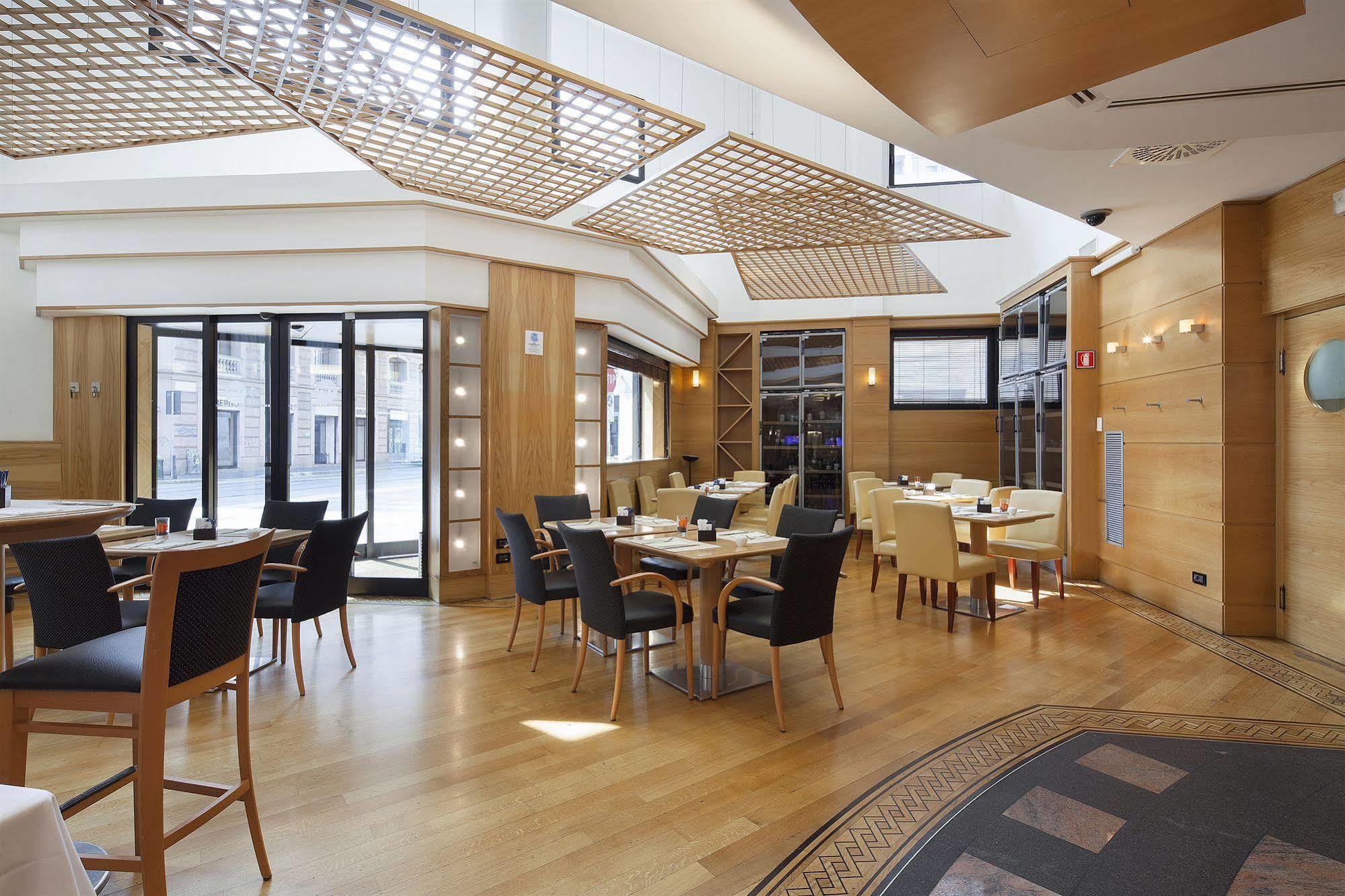 Nh Milano Machiavelli Hotel Ngoại thất bức ảnh