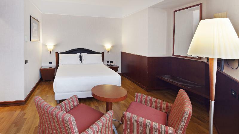 Nh Milano Machiavelli Hotel Ngoại thất bức ảnh